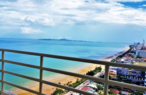 Na Chom Thian Apartment | Fantastic Sea View Beach Condo - Sleeps 2