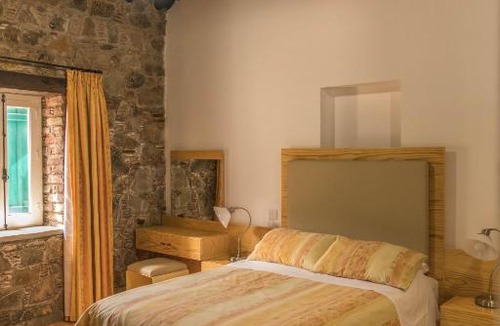 Politiko House | Farmakas Living