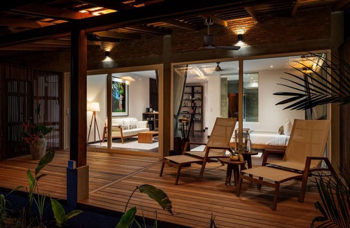 Sameakki Mean Chey Hotel | Farmhouse Resort & Spa