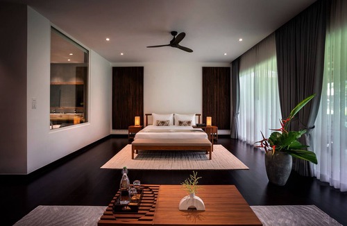 Sameakki Mean Chey Hotel | Farmhouse Resort & Spa