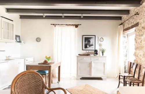 Psathoyiannos House | Feána Home by 8essentially