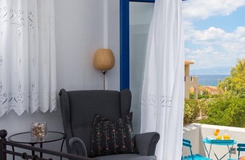 Aegina House | Ferienvilla "Aneli Luxury" by Interhome