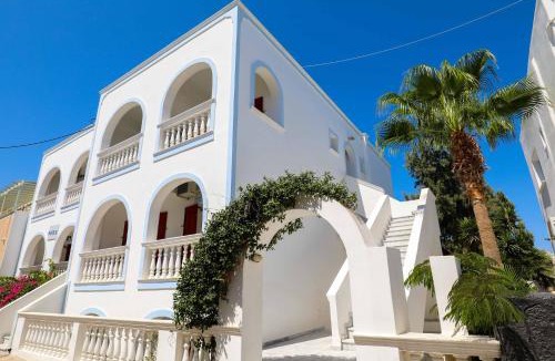 Kamari Hotel | Finikas Santorini