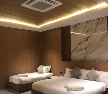 Singhanakhon Hotel | Firdaus Cafe& Hotel