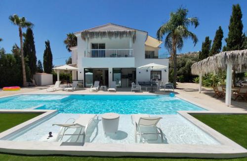 Peyia Town Villa | Five Palms Villa
