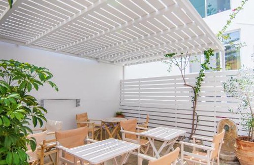 Tinos Town House | Flora