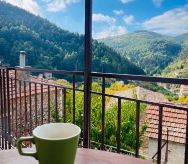 Vamvakou House | Forrest Guesthouse