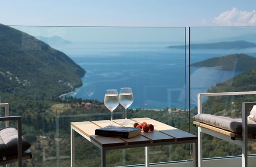 Fternon Villa | FORUM VILLAS Deluxe 3 bedroom villa sea views