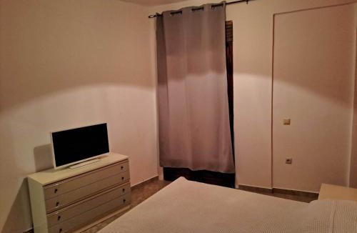 Argyrades Apartment | Fotini Apartment