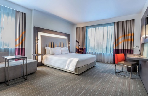 Ploenchit Hotel | Four Points by Sheraton Bangkok Ploenchit, Sukhumvit