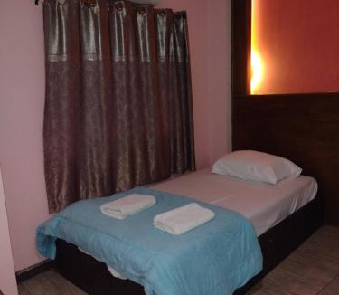 Don Muang Hostel | Friendly Hostel - DMK Airport เฟรนด์ลี่ โฮสเทล ดอนเมือง