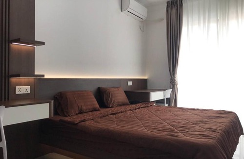 Daun Penh Hotel | FryB