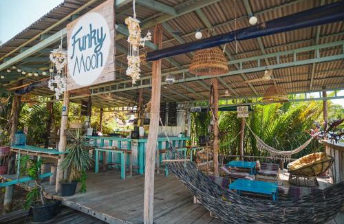 Kampot Hostel | Funky Moon Kampot