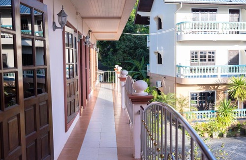 Nanai Road Hotel | G house guest house