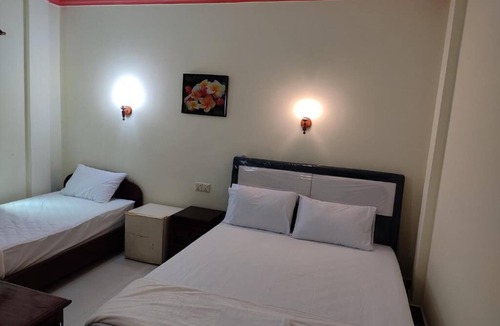 Mukh Kampul Hotel | Galaxy RS Hotel