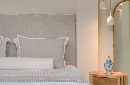 Andros Town House | Gardenia Suite by Casa Di Fiori Andros Suites