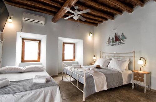 Gavrio House | Gavrion's Nest - Premium Cycladic Studio
