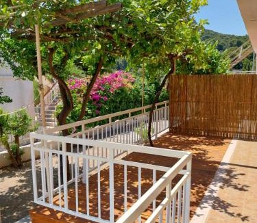 Agia Marina Apartment | George Apartments