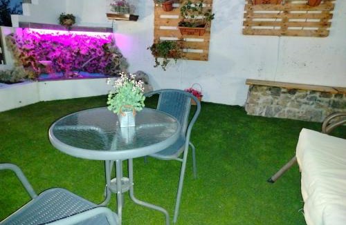 Sitia House | Georgia's garden 1