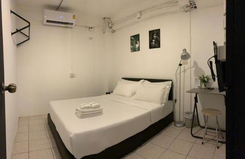 Bang Na Hotel | Gfeel Hostel