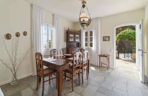Steniai House | Gialia Beach House with BBQ, 50m from the Sea