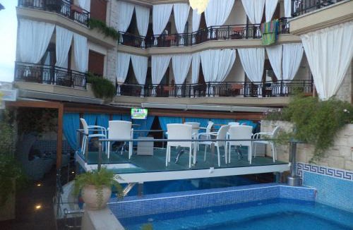 Afytos Hotel | Giannis & Foteini