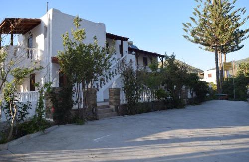 Pisses Apartment | Giannis