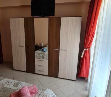Drama House | Giotas House-free parking