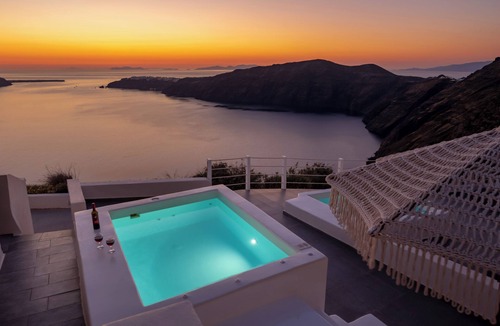 Imerovigli Hotel | Gizis Cliffside Suites