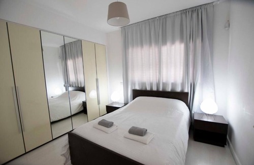 Lykabittos Apartment | Glabur Stays - The Fabulous 2 Bedroom Apt, City Center