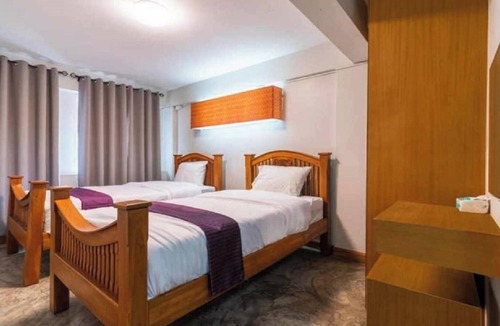 Chana Songkhram Hotel | GO INN Khaosan