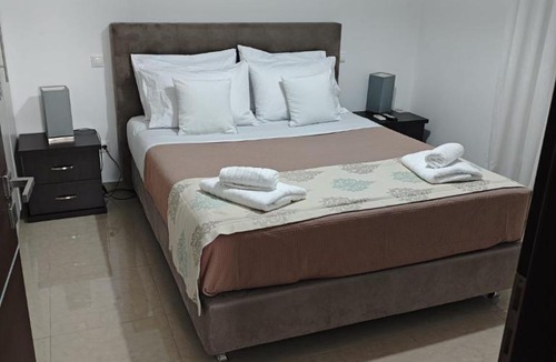 Perama Villa | Gold Pearl Maggie Sea View Villa