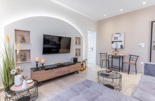 Aigaleo Apartment | Golden Angel - Elegant Apartment in Egaleo-Athens