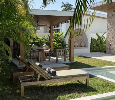 Bophut Hills House | Golden Palm Pool Villa near Fishermans Village