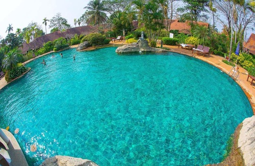 Nang Lae Resort | Golden Pine Resort and Spa