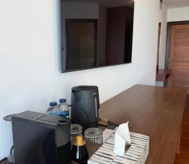 Jomtien House | Gooseberry Baan & Bistro