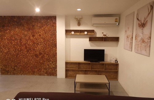 Phuket Apartment | Gorgeous 2 bedrooms 50 sqm in the heart of Phuket