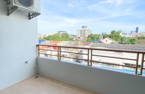 Suan Luang Hotel | GP House Bangkok - Sukhumvit Onnut BTS Skytrain