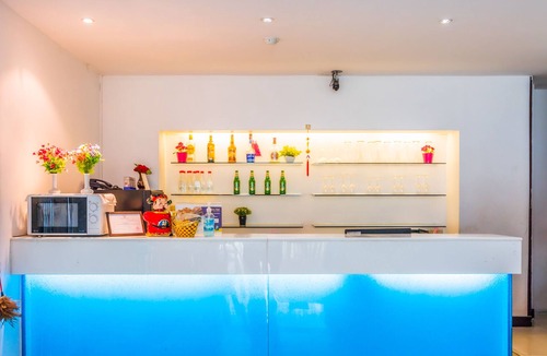 Thanon Phaya Thai Apartment | Grand Thai Style W/Cafe & Spa near BTS Phayathai