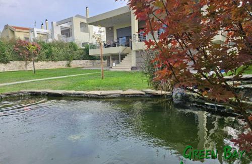 Drepano House | Green Bay Arachovitika
