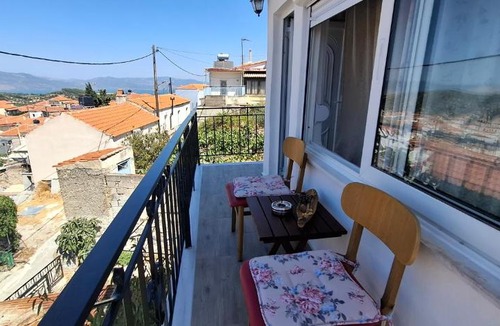 Vatera Apartment | Gregory & Elenis House