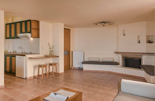 Sipiada Apartment | Griffon Kymi Hotel previously known as Valledi Village