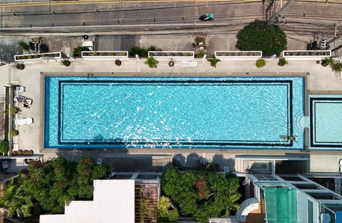 Pratumnak Hill Apartment | Grosvenor House - Olympic Pool - Pattaya