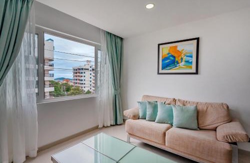 Pratumnak Hill Apartment | Grosvenor House - Olympic Pool - Pattaya