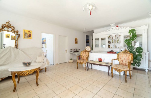 Episkopos Apartment | 'Ground Floor' Room, Shared Pool and Wi-Fi