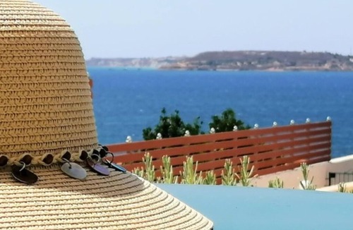 Lassi Apartment | Ground Floor Studio with Sea View (Unit E)
