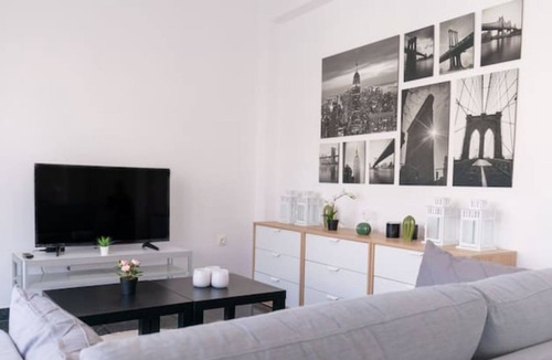 Palaio Faliro Apartment | GTD31505 - Art room of Athens - Venus
