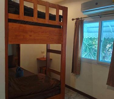 Thong Sala House | Guesthouse and Restaurant Ratatouille