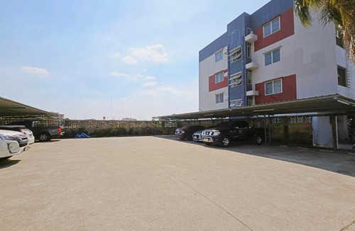 Bang Bua Thong Hotel | H-Hub BBT