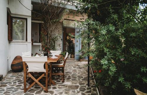 Kalopanayiotis House | Hani Chrysomilou
